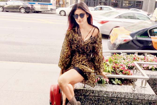 TV actress Mouni Roy holidays in Chicago